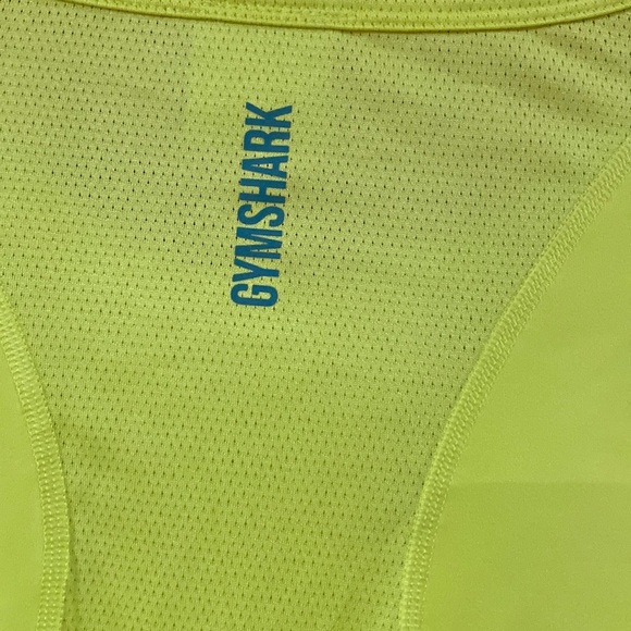 Gym shark crop size Medium - Picture 3 of 4